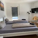 Apartament Velburger 23 *